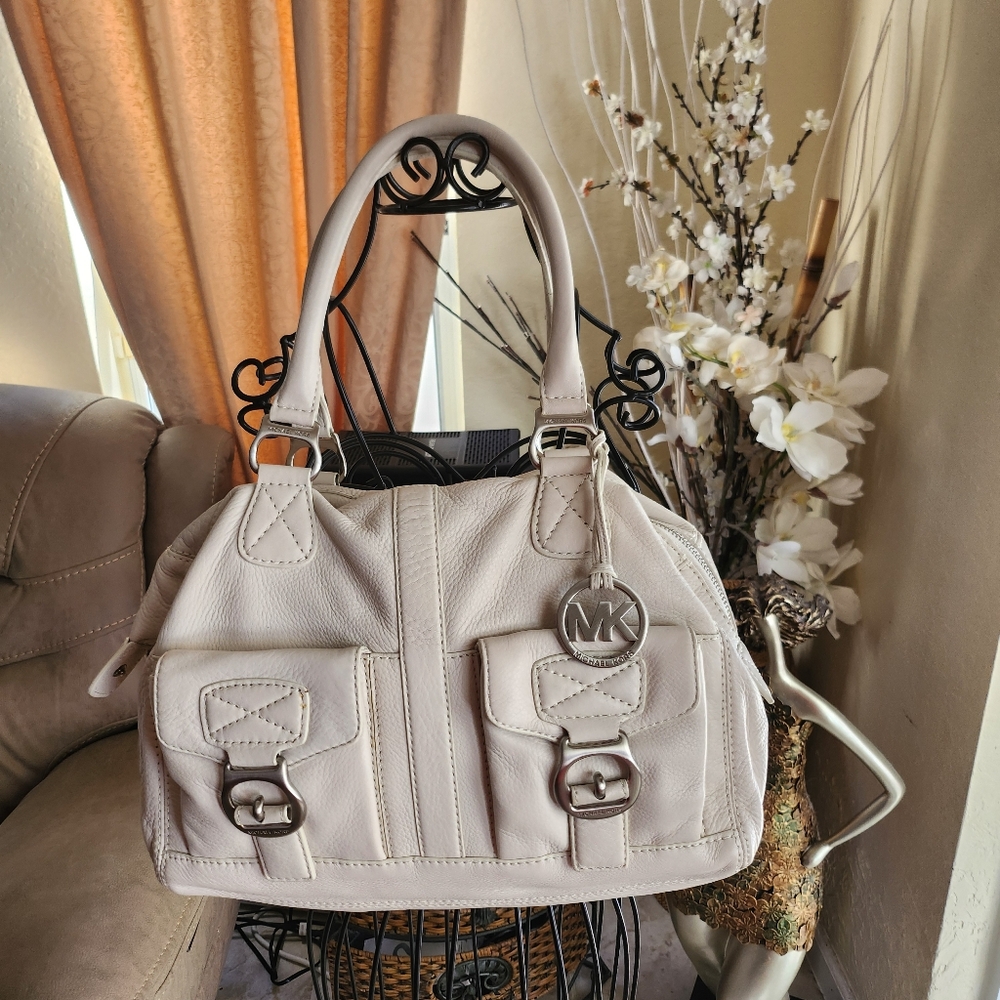 Michael Kors Ranger leather Bag & dust bag NWOT